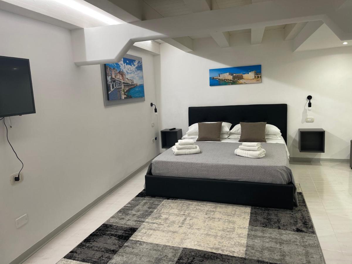 Maniace Apartment Syracuse