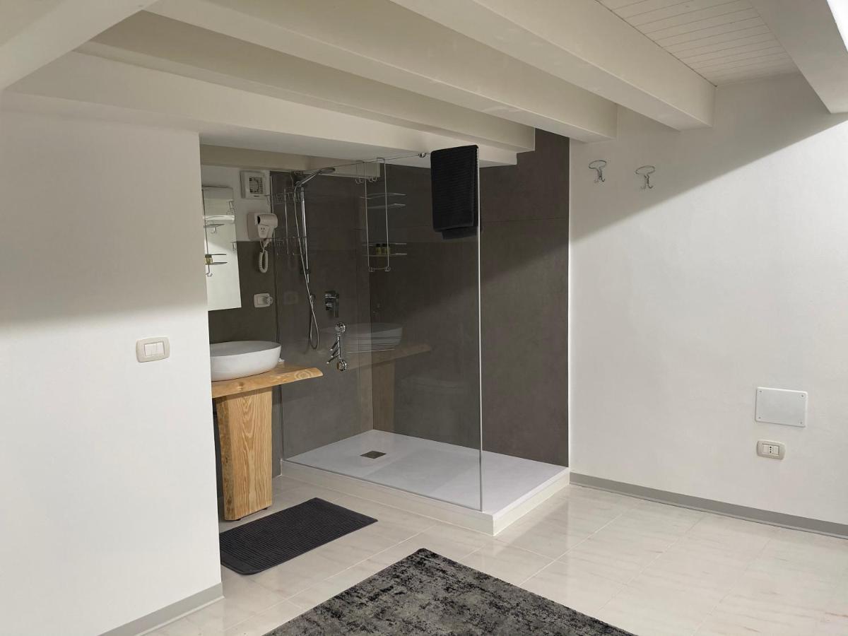 Apartment Maniace *